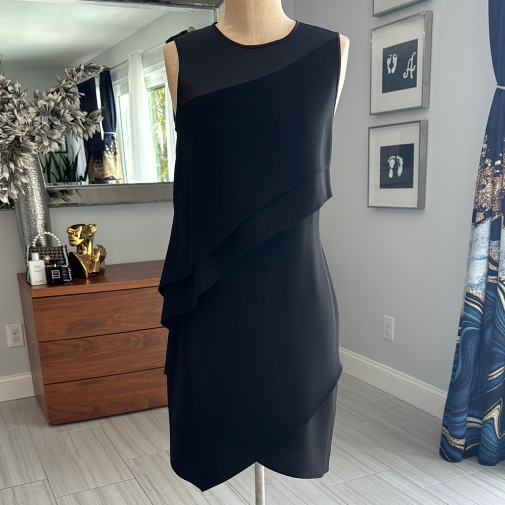 Elegant HALSTON Black Sleeveless Dress